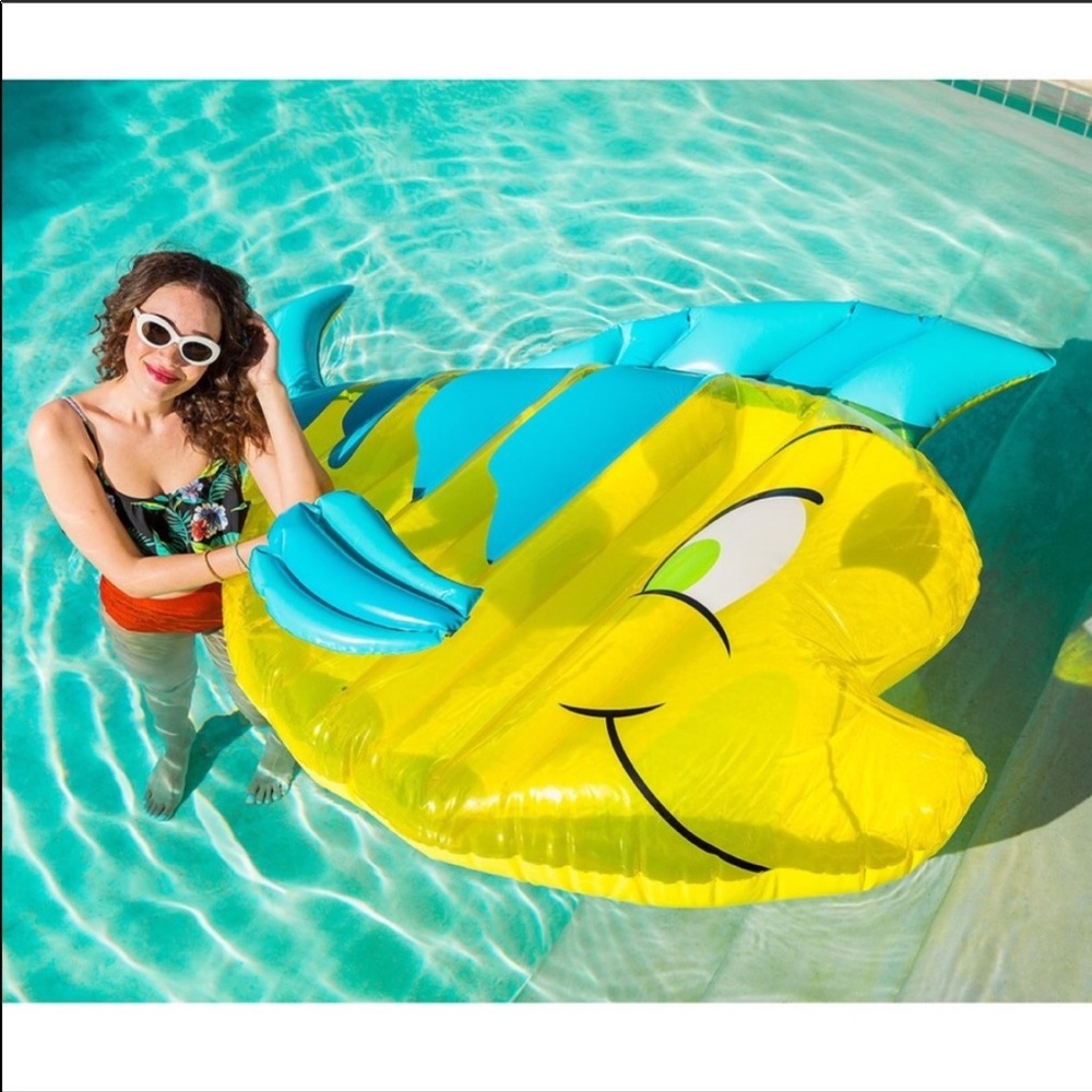 Ohmy Disney the little mermaid flounder pool float